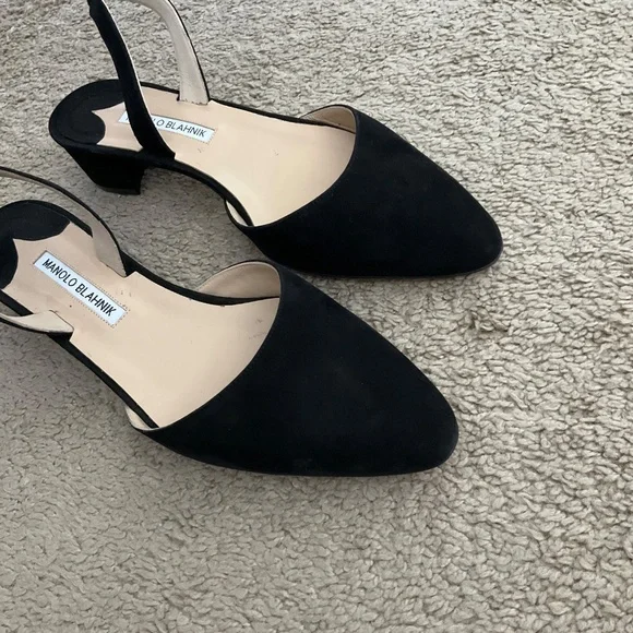 Manolo Blahnik Aspro Suede Block-Heel Slingback Pump - Picture 4 of 10